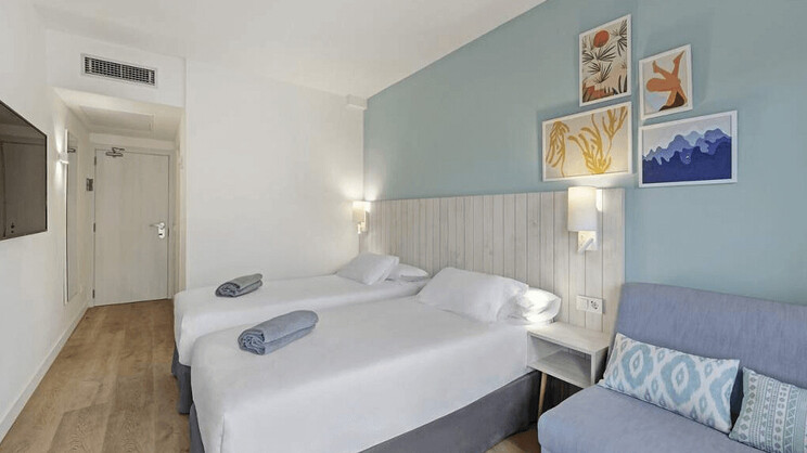 Superior Connecting Rooms 